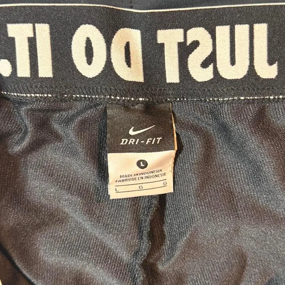 Nike Women's Black and Navy Joggers-tracksuits
